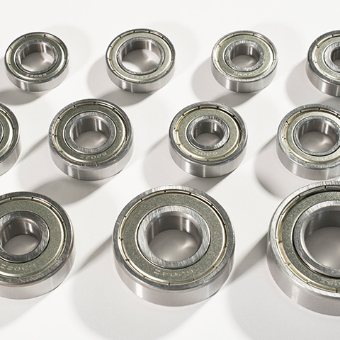 精密ベアリング